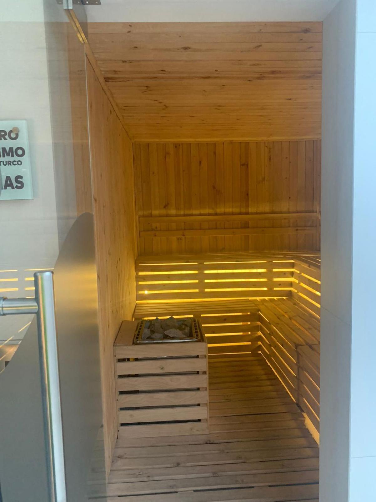 Confort Suite La Carolina Quito Eksteriør billede